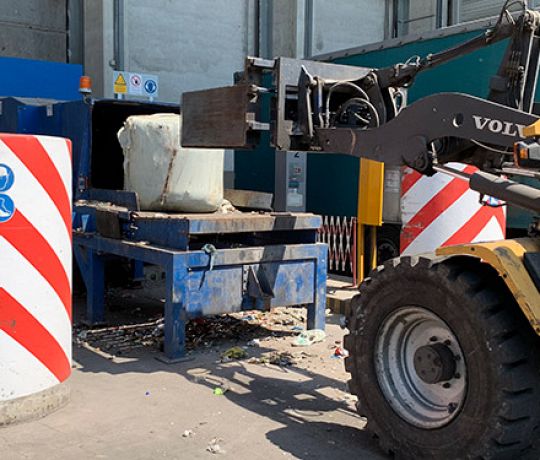 Ballenöffner bei IKW Rüdersdorf